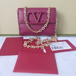 Auth Valentino Garavani V-Logo Magenta Leather Compact Wallet